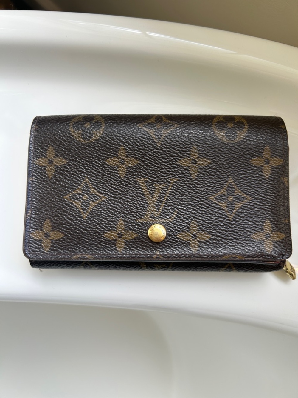 Louis Vuitton Porte Monnaie Tresor wallet